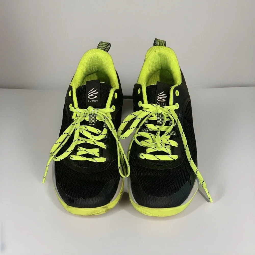 Under Armour Curry Youth Basketball Shoes Black Neon Yellow Lace‎ Up Size 4.5Y